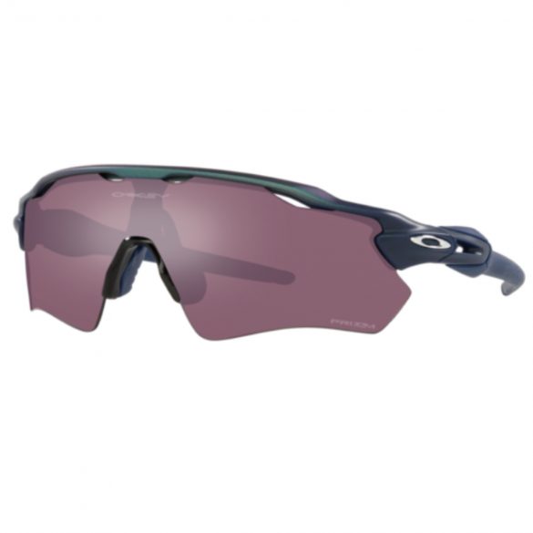 La foto muestra  Lentes Oakley Radar Ev Path Matte Silver Blue Colorshift/Prizm Road Black Ibikes.cl tienda online con despacho a todo Chile.
